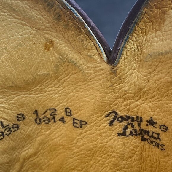 Women's 8.5 Vintage Tony Lama Brown Western Cowboy Boot, Square Toe, Two Toned, - Picture 9 of 11